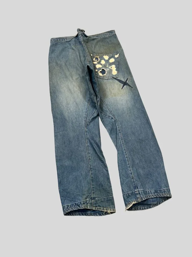 Vintage Levi’s Avant-Garde Engineer Denim Jeans with Buckle Belt – Size 34 (US) / 50 (EU)