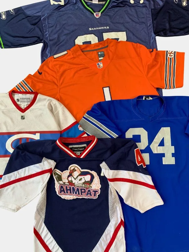 BUNDLE OF Vintage Sports Jerseys