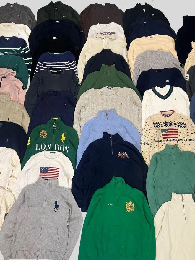 BUNDLE OF VINTAGE MIXED BRANDED KNIT SWEATERS